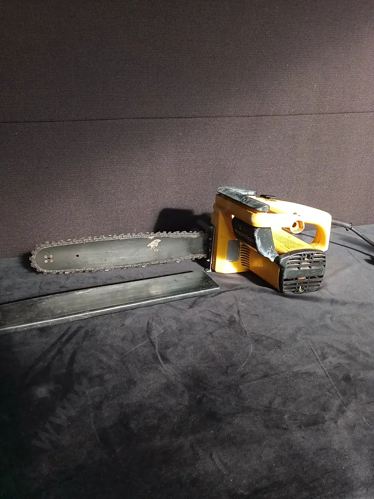 MCCULLOCH CHAINSAW Image 1++