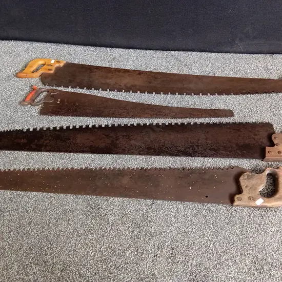 4 VINTAGE HAND SAWS