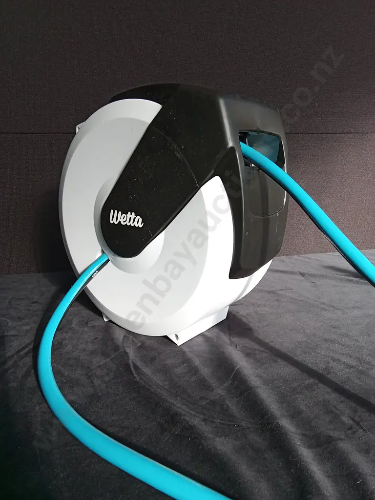 WETTA RETRACTABLE HOUSE REEL Image 1++