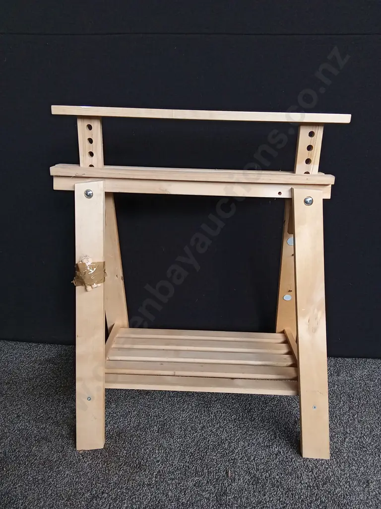 IKEA MITTBACK TRESTLE Image 1++