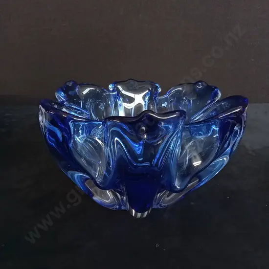 VINTAGE ART DECO GLASS BOWL