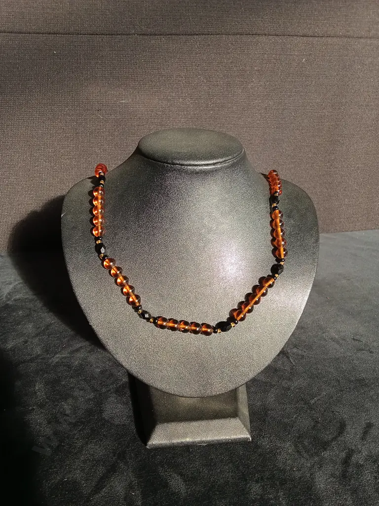 GEMSTONE NECKLACE Image 1++