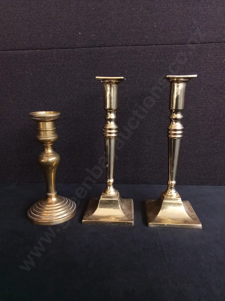 3 PIECES VINTAGE BRASS CANDLESTICK HOLDERS Image 1++