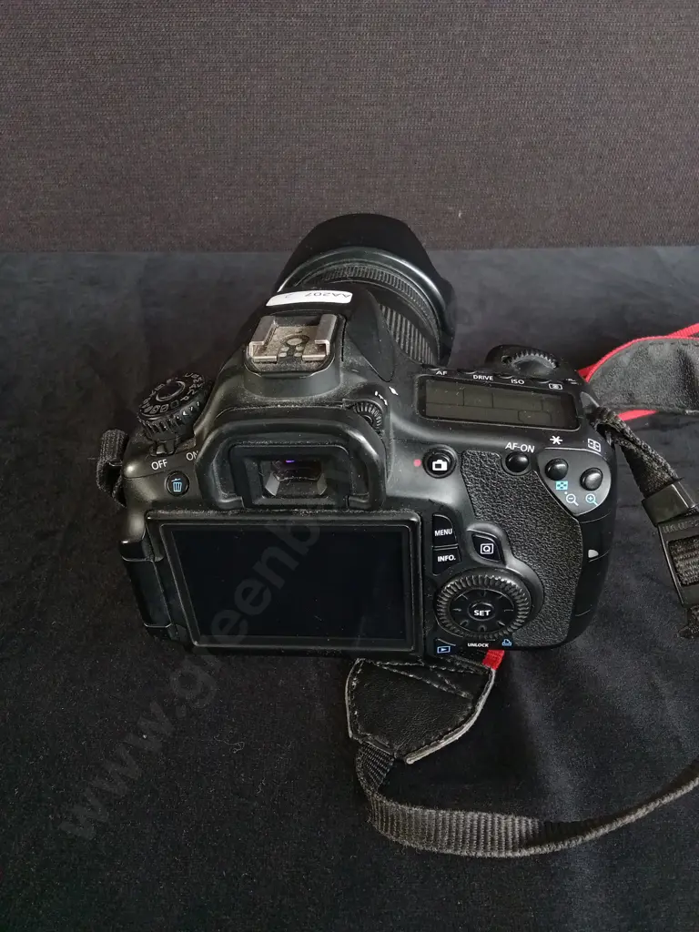 CANON EOS60D DIGITAL SLR CAMERA WITH 18-135MM LENS AND BATTERY - TESTED WORKING Image 1++
