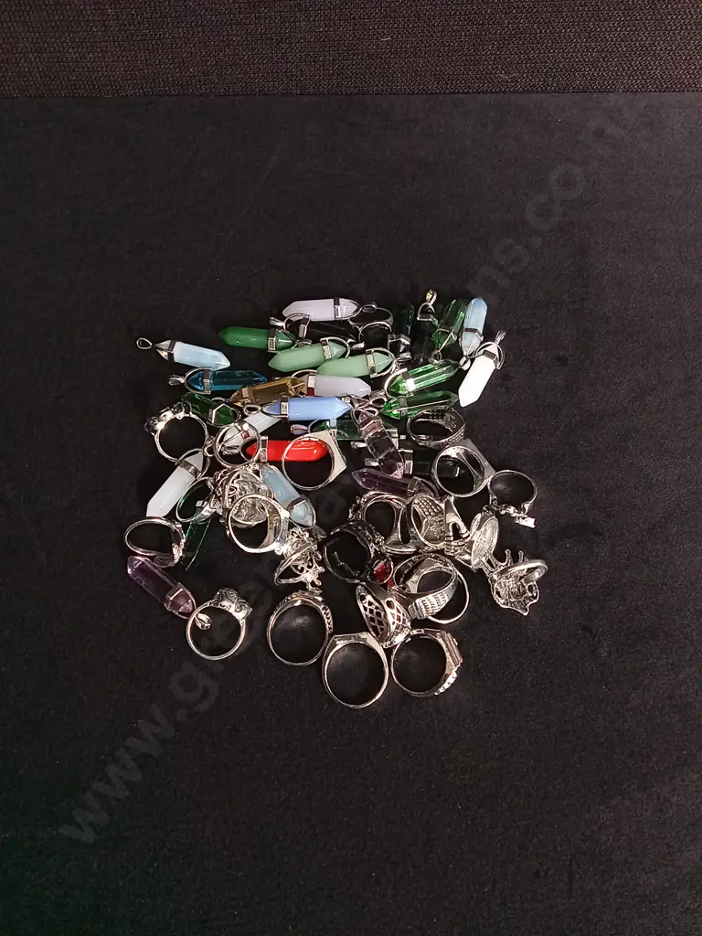 MIX OF RINGS AND PENDANTS Image 1++