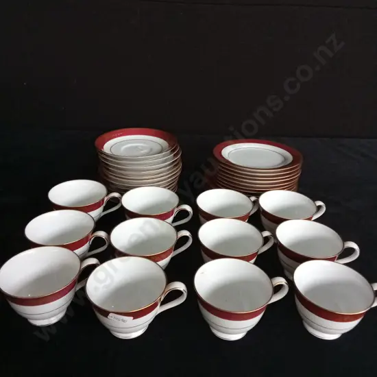 36 PIECES NORITAKE FINE PORCELAIN CUPS AND SAUCERS