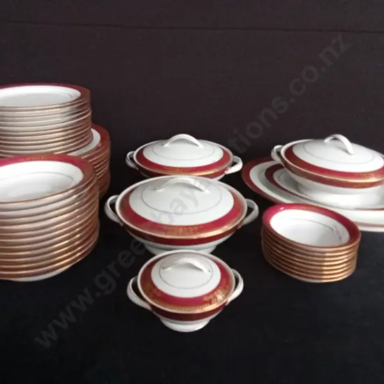 52 PIECES NORITAKE FINE PORCELAIN DINNER SERVICE SET