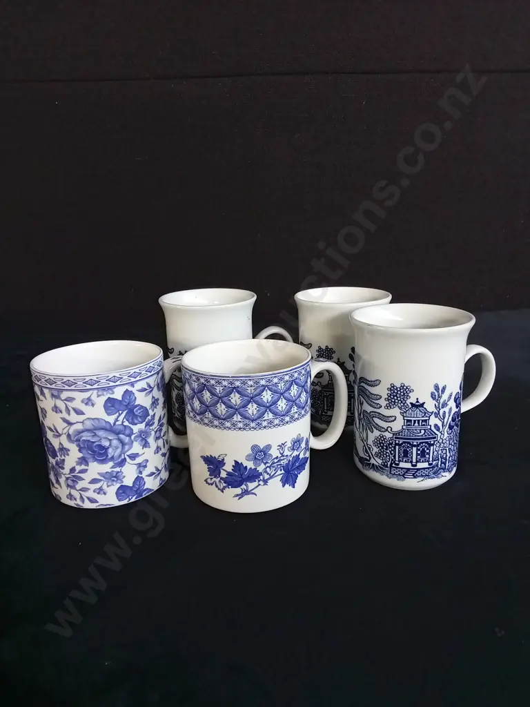 2 SPODE MUGS AND 3 BLUE WILLOW ENGLAND CHURCHILL MUGS Image 1++