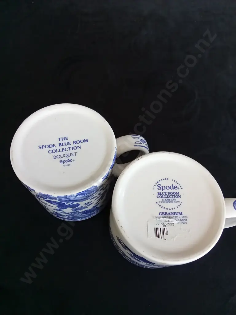 2 SPODE MUGS AND 3 BLUE WILLOW ENGLAND CHURCHILL MUGS Image 1++