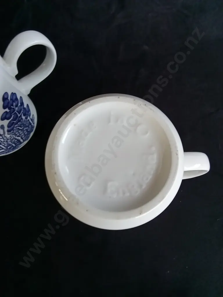 2 SPODE MUGS AND 3 BLUE WILLOW ENGLAND CHURCHILL MUGS Image 1++