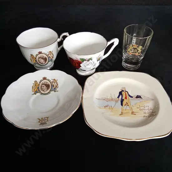 5 VINTAGE CHINA AND GLASS ITEMS
