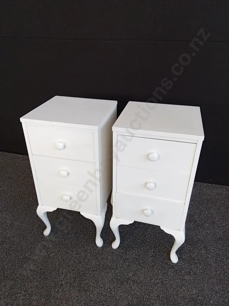 BEDSIDE TABLES WITH 3 DRAWERS Image 1++