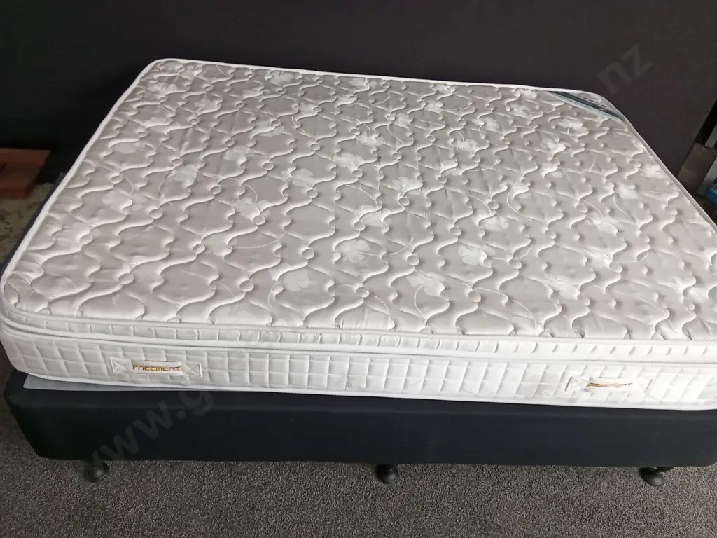 QUEEN BED BASE AND FREEMENT MATTRESS WITH 2 SMALL STAINS AS PICTURED Image 1++
