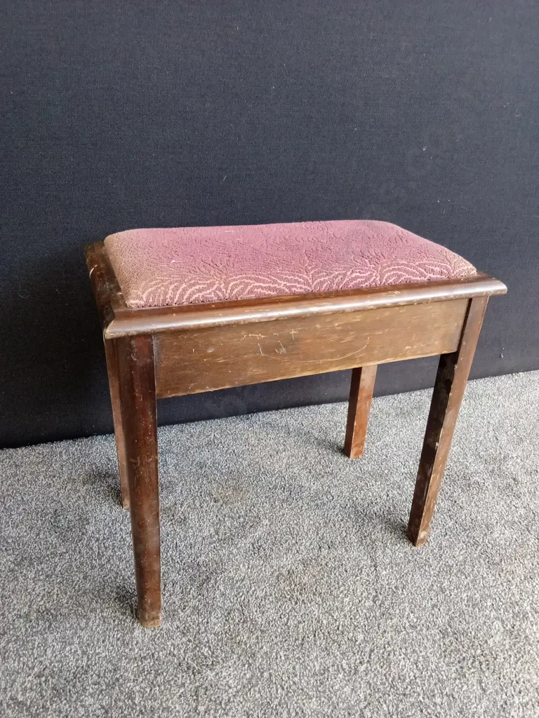 PIANO STOOL WITH COMPARTMENT Image 1++