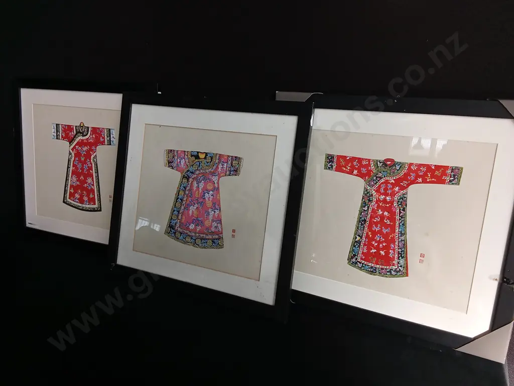 3 PIECES SET OF TRADITIONAL CHINESE ROBE PRINTS FRAMED Image 1++