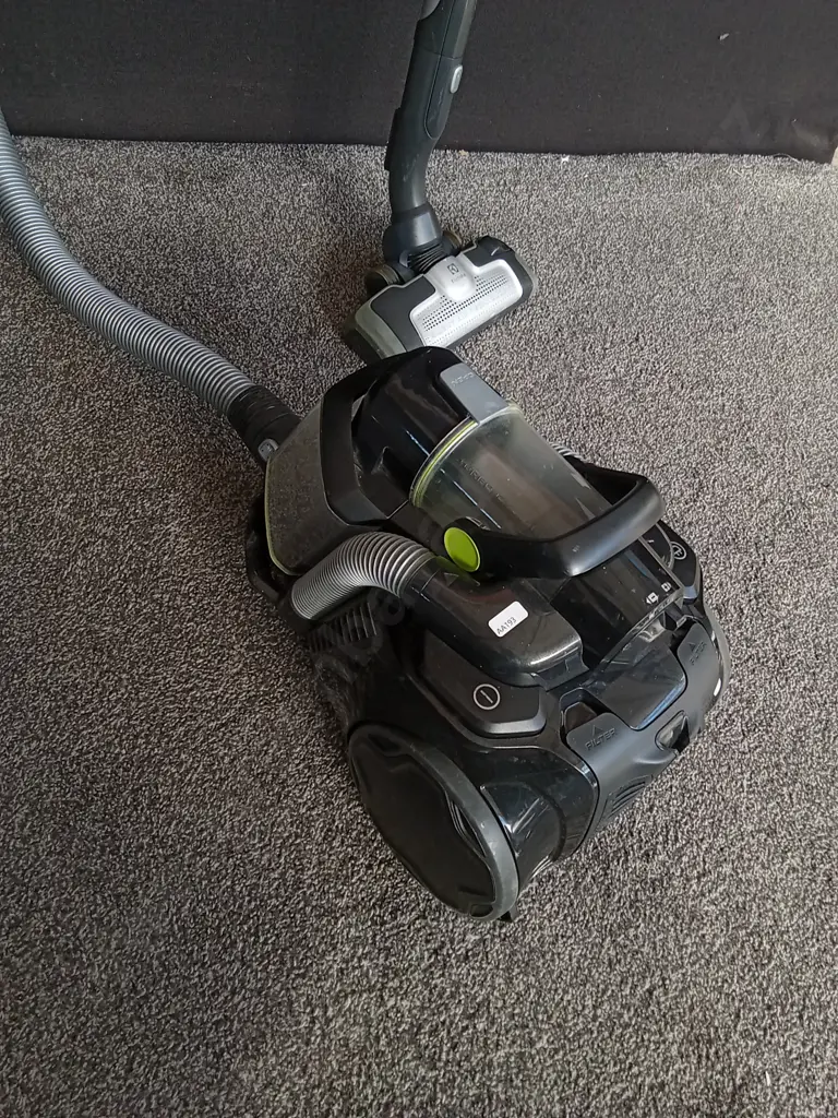 ELECTROLUX TURNO CYCLONIC VACCUM WORKING Image 1++