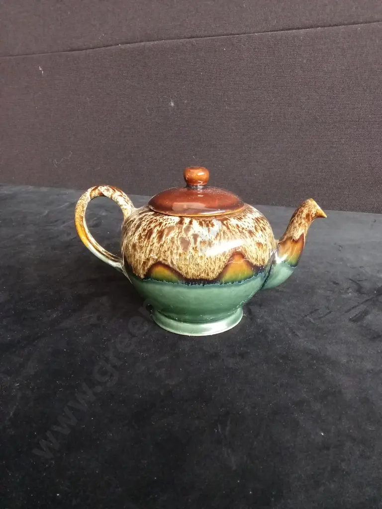 VINTAGE GLAZED CERAMIC TEAPOT Image 1++