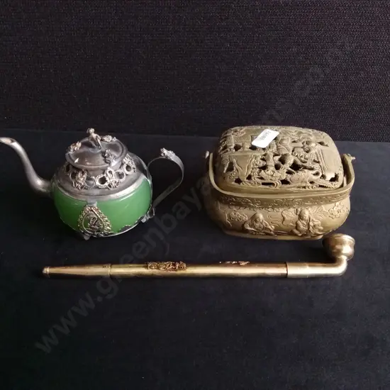 3 PIECES VINTAGE ITEMS, INCLUDING TEAPOT AND CHINESE PIPE