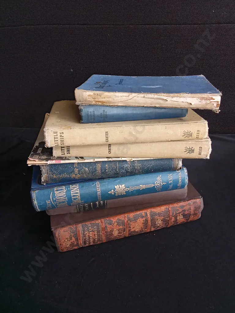 MIX OF VINTAGE BOOKS Image 1++