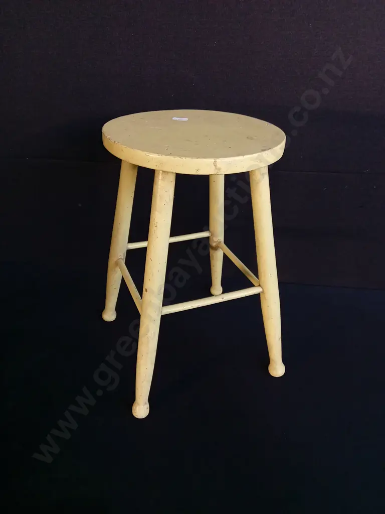 YELLOW WOODEN STOOL H46CM Image 1++
