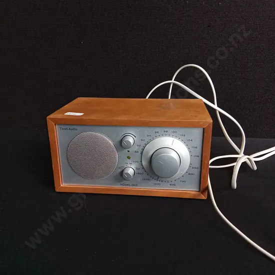 TIVOLI AUDIO MODEL ONE TABLE RADIO WORKING