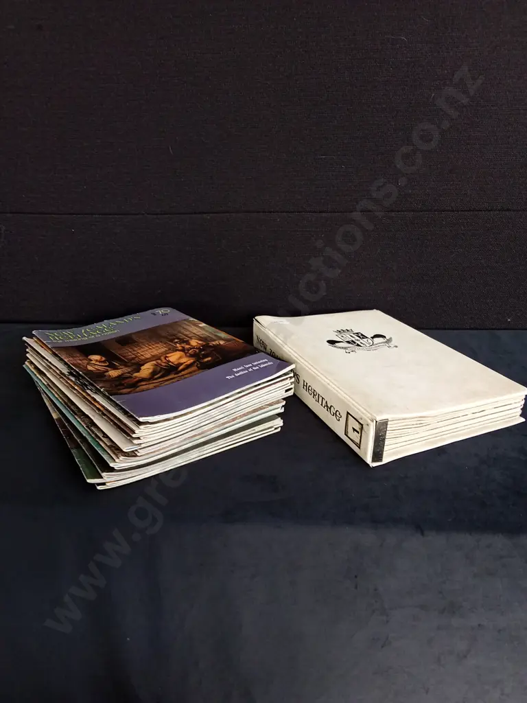 20 NEW ZEALAND HERITAGE BOOKS AND A FOLDER FULL OF NEW ZEALAND HERITAGE BOOKS Image 1++