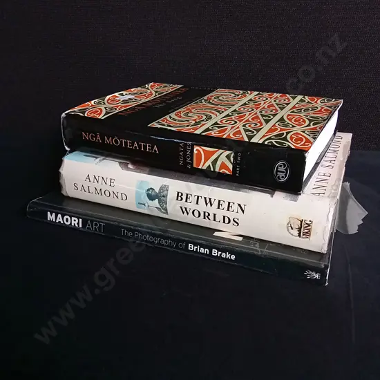 3 PIECES MAORI BOOKS