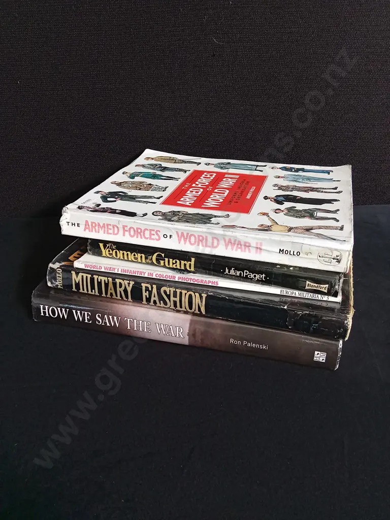 5 PIECES BOOKS ON WAR Image 1++