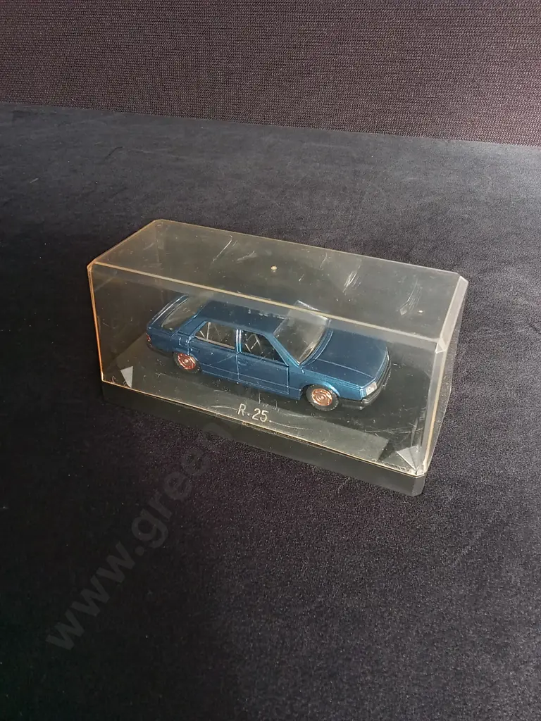 1:43 SCALE SOLIDO RENAULT 25 DIE CAST MODEL Image 1++