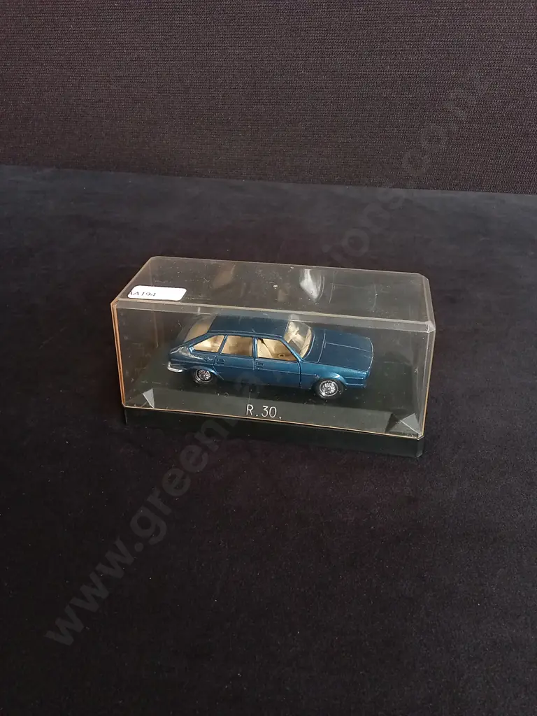 1:43 SCALE SOLIDO RENAULT 30 TS DIE CAST MODEL Image 1++