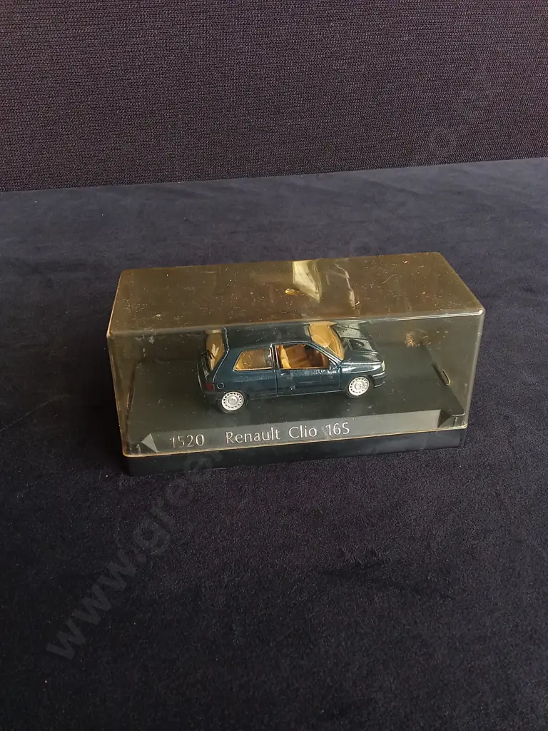 1:43 SCALE SOLIDO RENAULT CLIO 16S DIE CAST MODEL Image 1++
