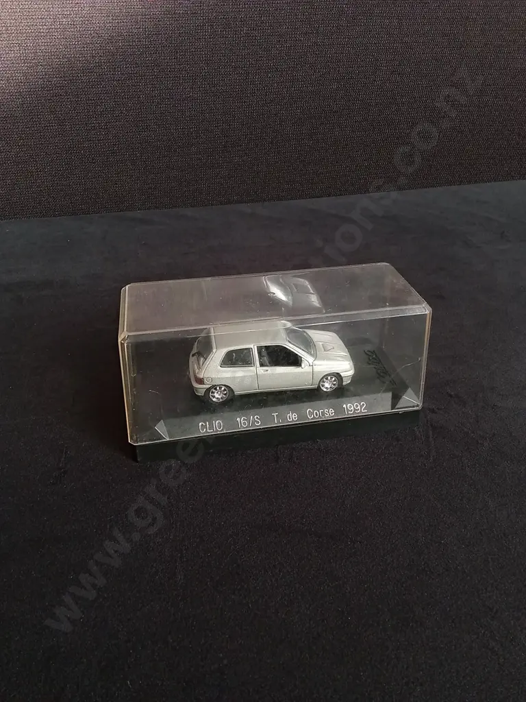 1:43 SCALE SOLIDO RENAULT CLIO 16S DIE CAST MODEL Image 1++