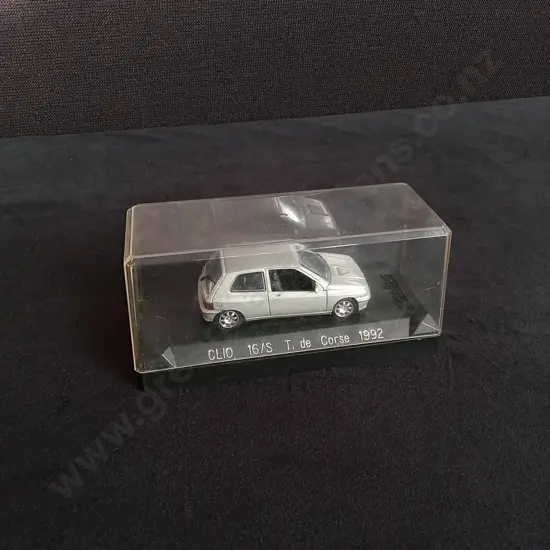 1:43 SCALE SOLIDO RENAULT CLIO 16S DIE CAST MODEL
