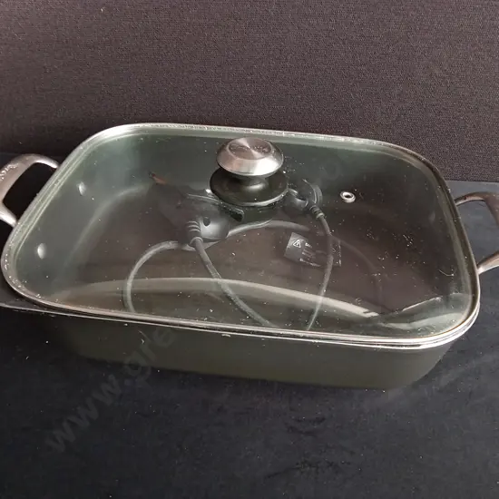 BREVILLE ELECTRIC BANQUET FRYPAN