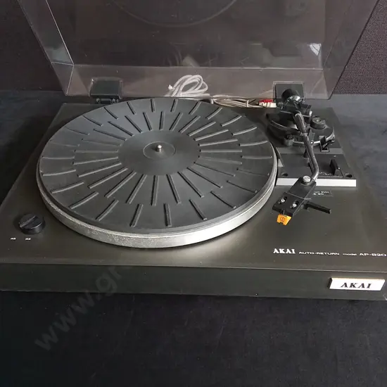VINTAGE AKAI AP-B20 TURNTABLE