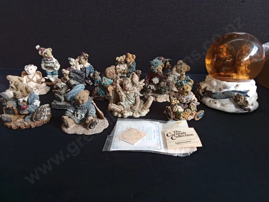 15 PIECES VINTAGE BOYDS BEARS & FRIENDS FIGURES AND SNOW GLOBE Image 1++