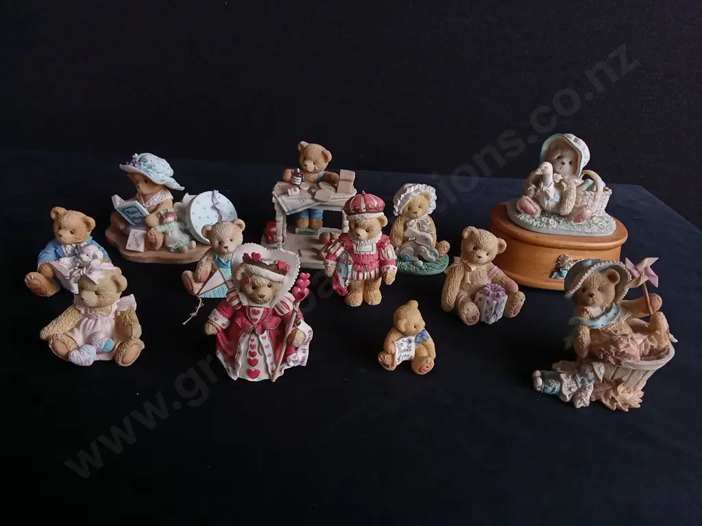 12 PIECES VINTAGE CHERISHED TEDDIES COLLECTABLE FIGURINES Image 1++