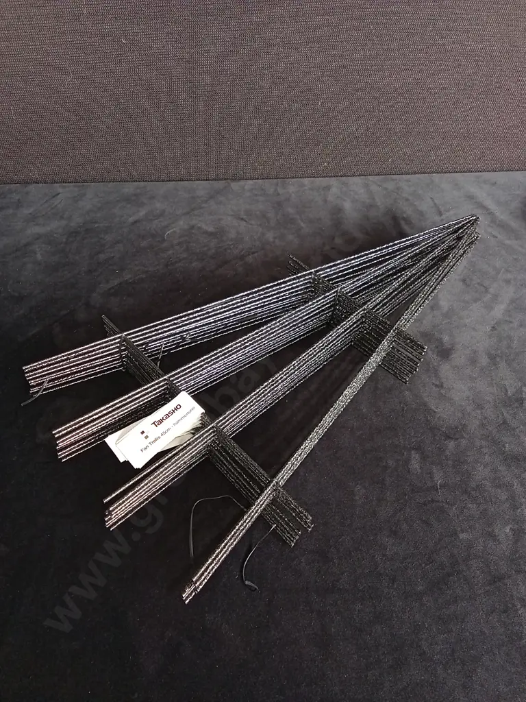 10 PIECES TAKASHO 45CM PLANT TRELLIS BRAND NEW Image 1++