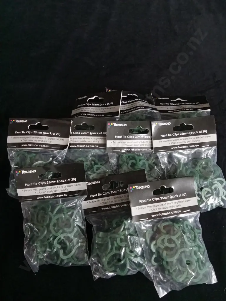 10 BRAND NEW BAGS OF TAKASHO PLANT TIE CLIPS Image 1++