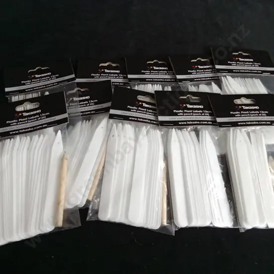 10 BRAND NEW BAGS OF TAKASHO PLASTIC PLANT LABELS 13CM