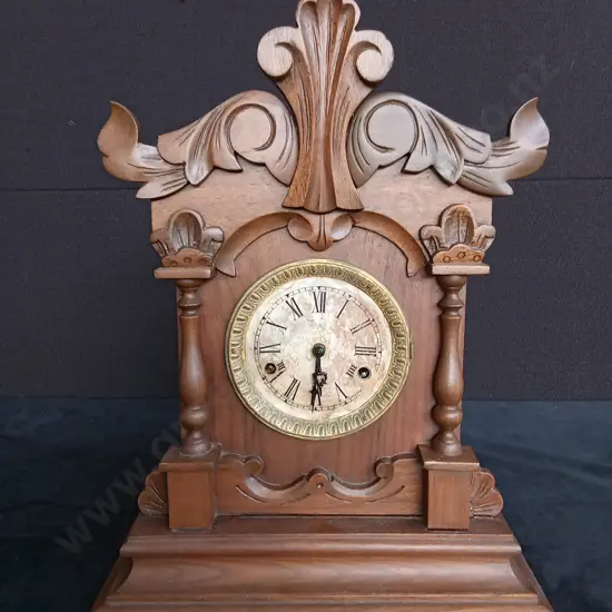 ANTIQUE MANTEL CLOCK
