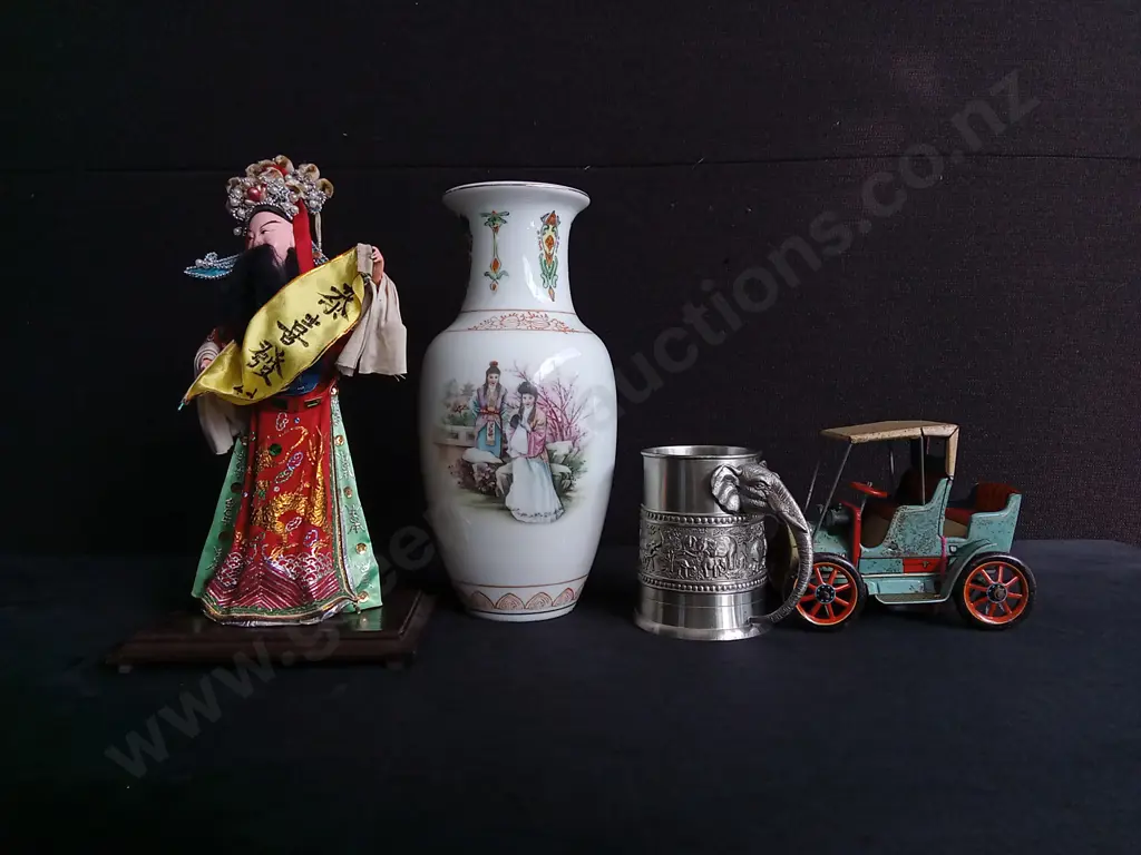 4 PIECES MIX OF DECOR Image 1++