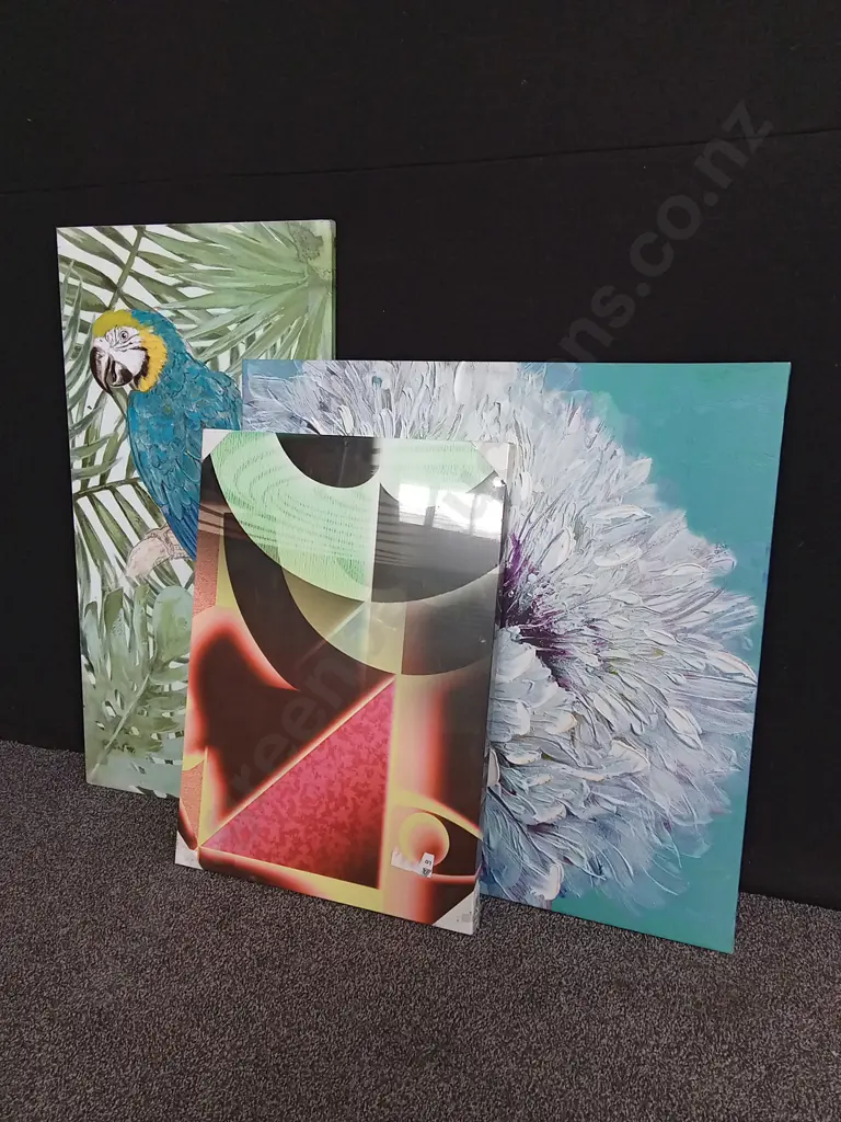 3 PIECES ARTWORKS ON CANVAS AND BOARD Image 1++