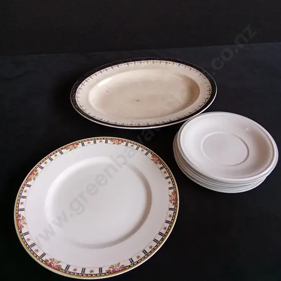 MIX OF PLATES