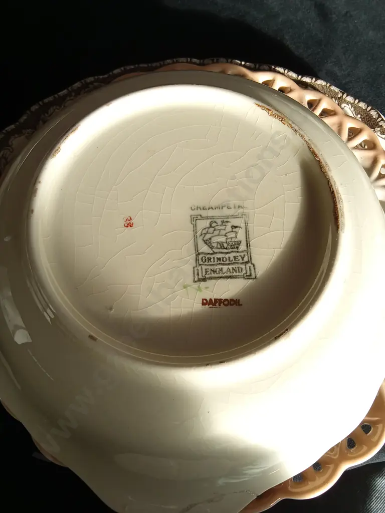 6 ASSORTED DISHES Image 1++