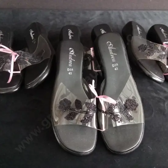 4 PAIRS OF WOMEN'S MULES BRAND NEW SIZE 43