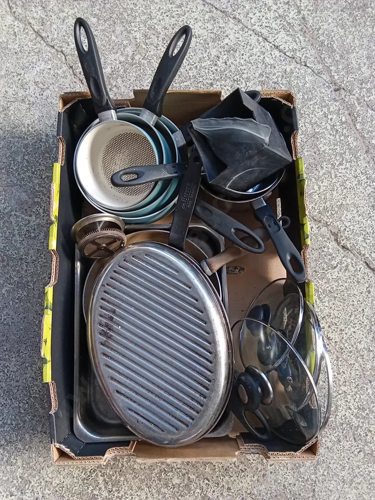 BOX MIX OF KITCHENWARE Image 1++