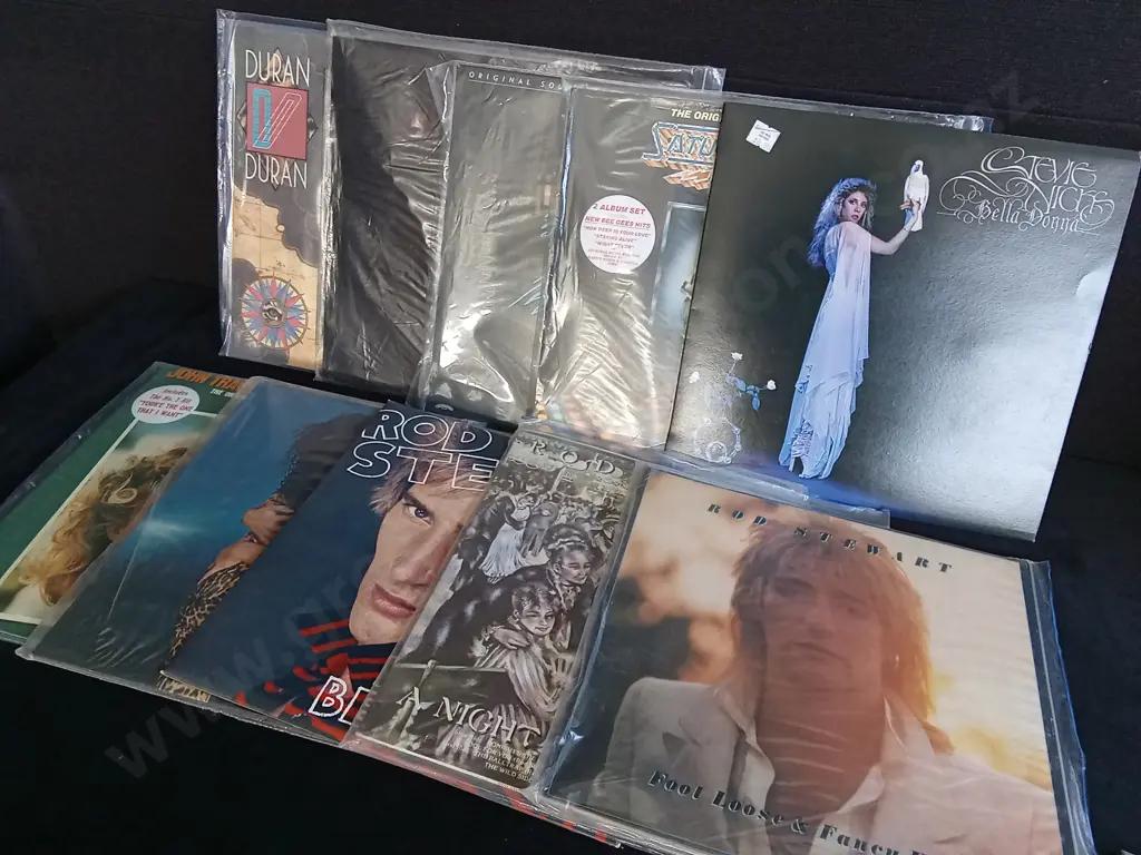 MIX OF 10 VINTAGE RECORDS Image 1++