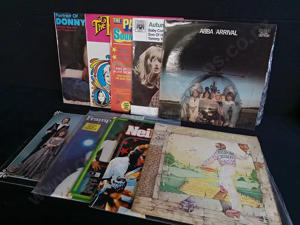 MIX OF 10 VINTAGE RECORDS Image 1++