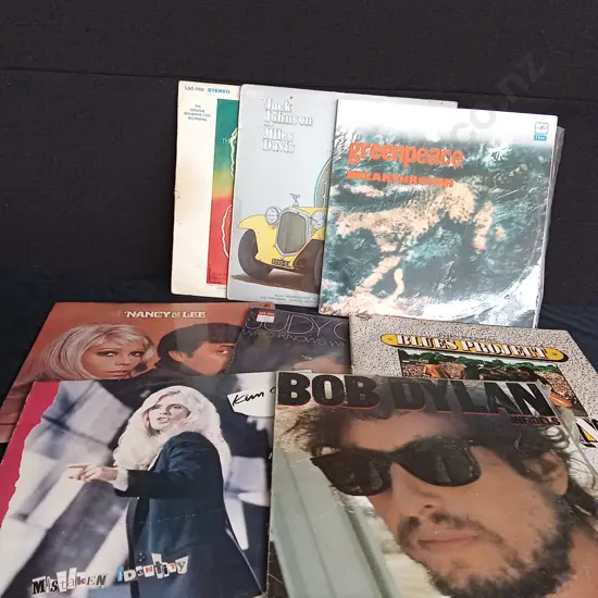 8 VINTAGE VINYL RECORDS